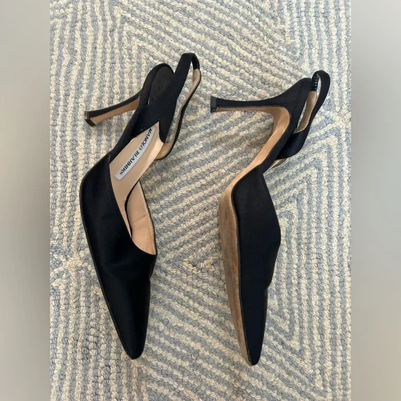 Manolo Blanhik Black Satin Slingback Pumps - Picture 3 of 8